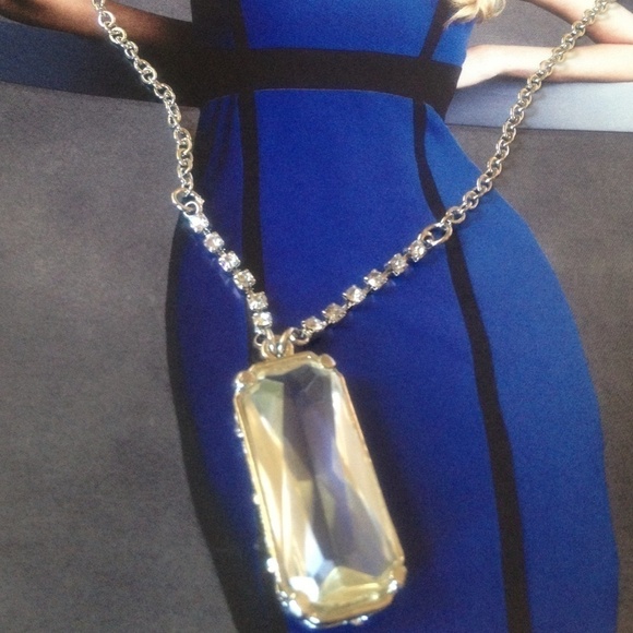 Banana Republic necklace - Picture 2 of 3